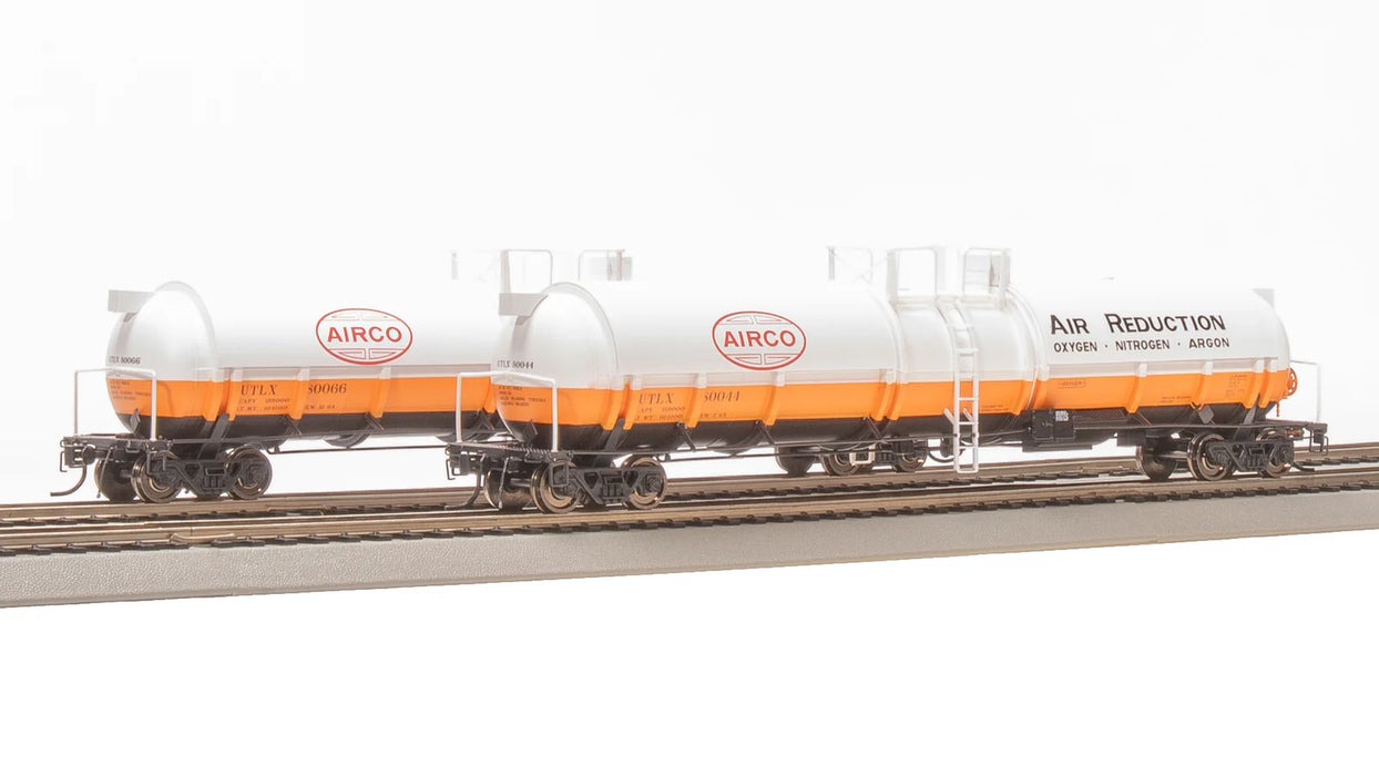BLI 8032 HO Scale Cryogenic Tank Car Air Reduction AirCo UTLX (2 Pack)
