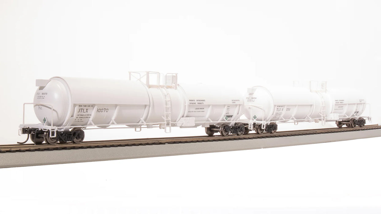BLI 8037 HO Scale Cryogenic Tank Car UTLX (White) 2 Pack