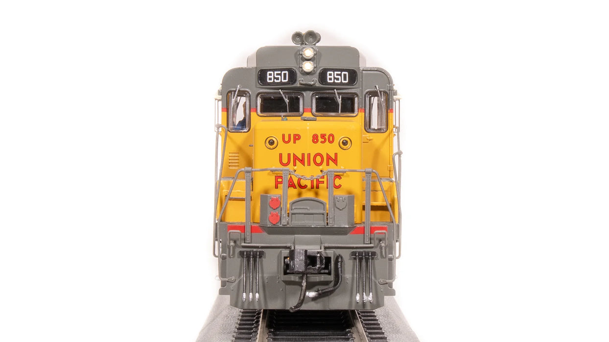 Broadway Limited BLI 7581 HO Scale EMD GP30 Union Pacific "Shield" UP 847 Paragon4