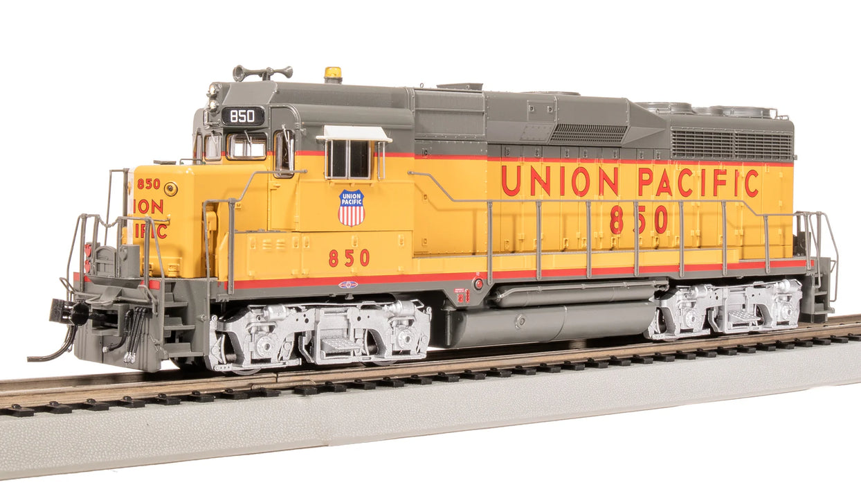 Broadway Limited BLI 7582 HO Scale EMD GP30 Union Pacific "Shield" UP 850 Paragon4