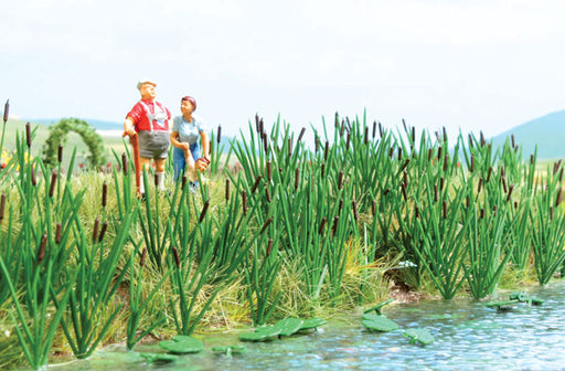 Busch 1256 HO Scale Cattails and Bull Rush Plants