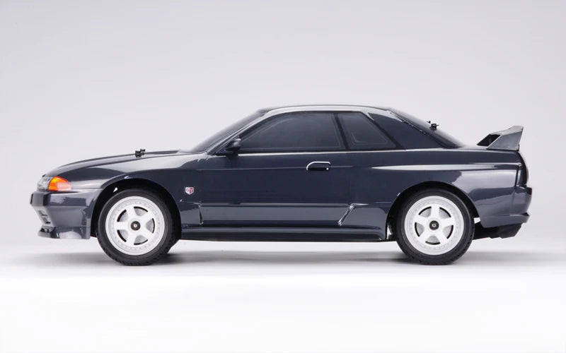 Carisma 89968 1/8 M48S Nissan Skyline GT-R Nismo RC Car