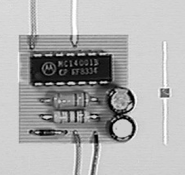 Circuitron 800-1201 CF-1 Caboose Flasher - Yellow