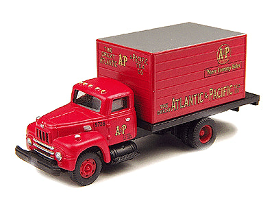 Classic Metal Works 30173 HO Scale IH R-190 Box Truck A&P