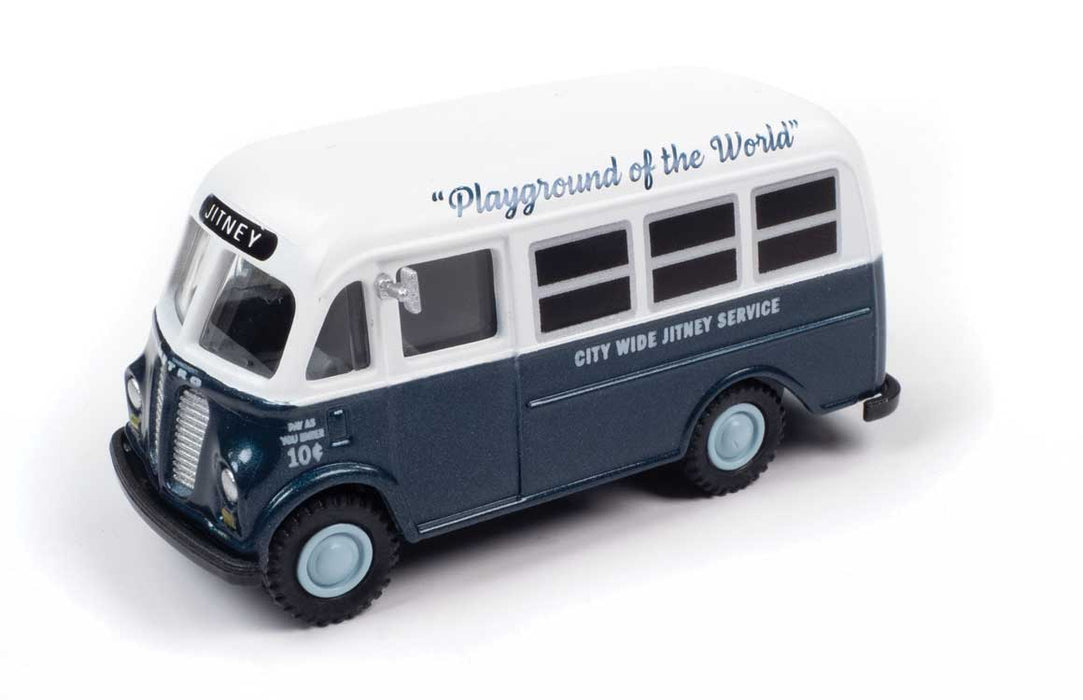 Classic Metal Works 30628 HO Scale 1940-1950s IH Metro Delivery Van - Local Express Jitney