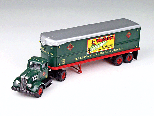 Classic Metal Works 31144 HO Scale White Tractor with Van Trailer Railway Express Agency (Wrigley's Ad)