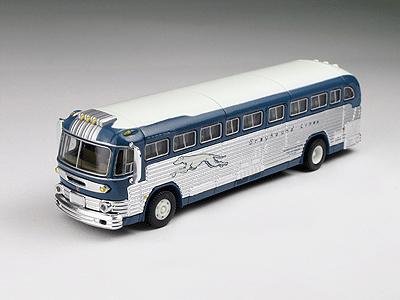 Classic Metal Works 32101 HO Scale GMC PD-4103 Bus - Greyhound (New York City)