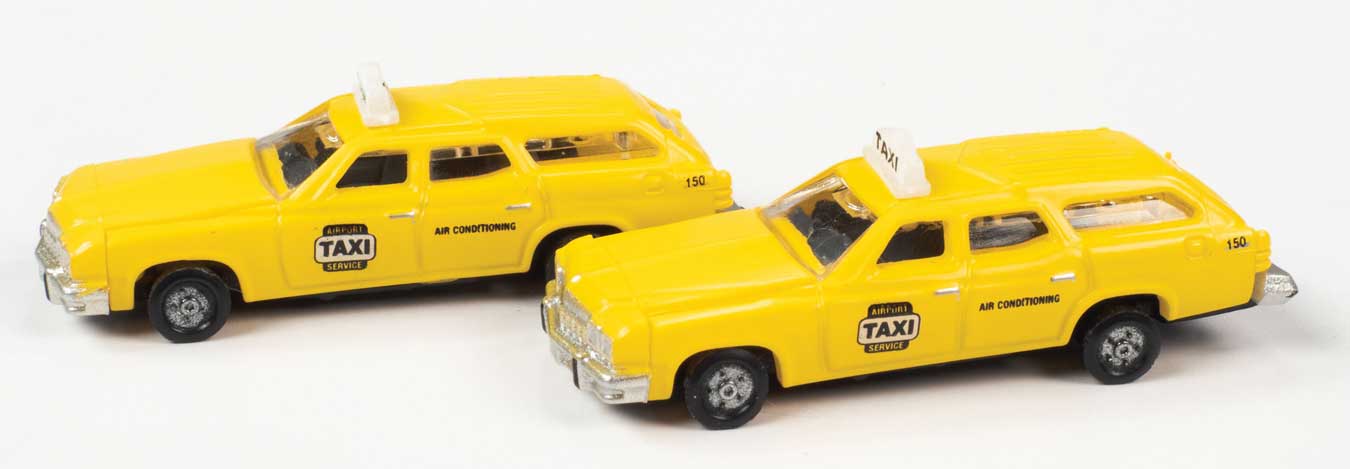 Classic Metal Works 50444 N Scale 1974 Buick Estate Wagon Taxi 2 Pack