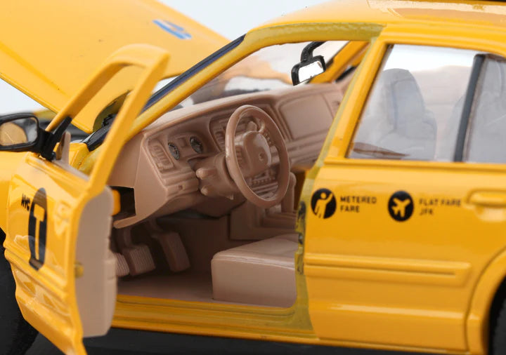 DARON NY73337 1/24 New York City Yellow Taxi