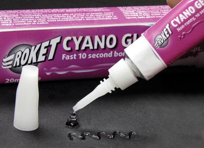 Deluxe Materials AD69 Roket Cyano Gel 20ml