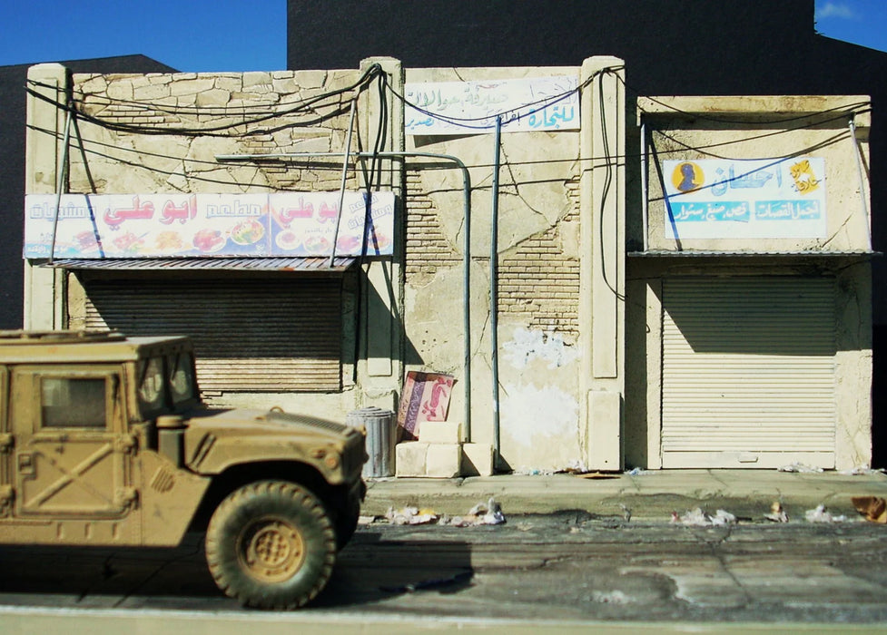 Dioramas Plus 18 1/35 Iraqi Street Building Front with Base (8"x10.5")