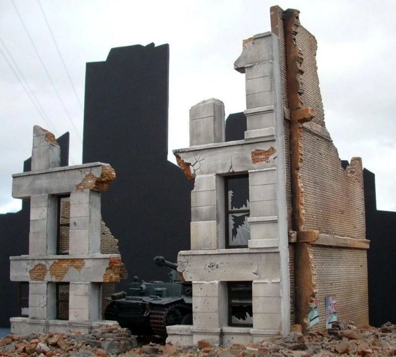 Dioramas Plus 3 1/35 Ruined Concrete/Brick Building (12"x9"x12")