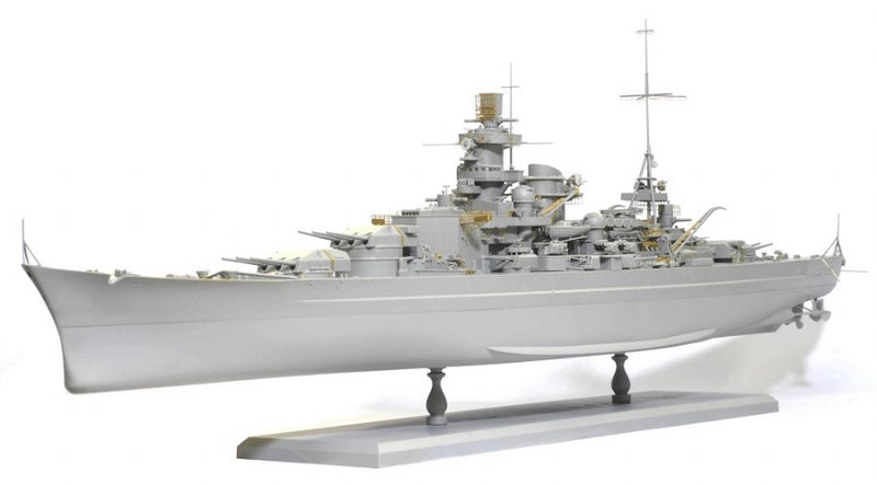 Dragon Models 1040 1/350 German Battleship Scharnhorst 1943 (SmartKit) Model Ship Kit