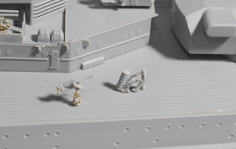 Dragon Models 1040 1/350 German Battleship Scharnhorst 1943 (SmartKit) Model Ship Kit