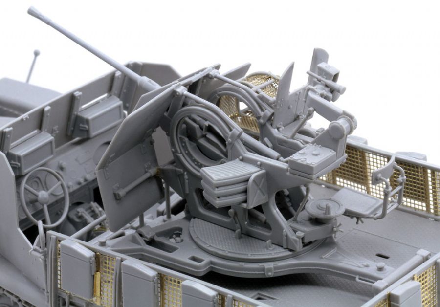 Dragon Models 6677 1/35 Sd.Kfz.10/5 w/Armoured Cab fur 2cm flak 38 Model Kit