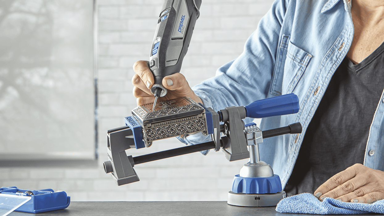 Dremel 9905 1/8" Tungsten Carbide Carving Bit with Ball End