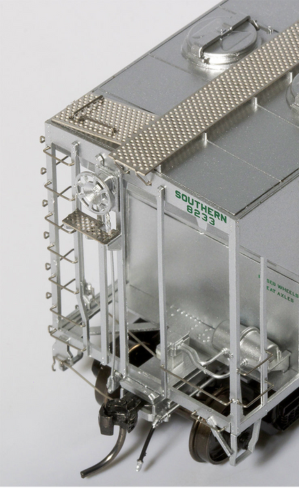 Exactrail Platinum EP81708-4 HO Scale Magor 4948 Big John Covered Hopper Southern 8233