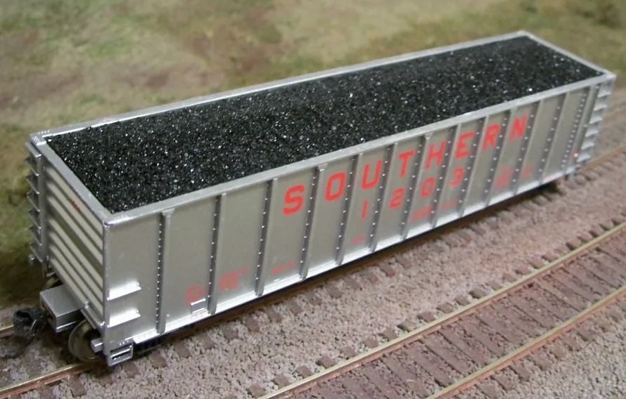 F&N Hobbies 81720 HO Scale Coal Load for 50' Walther's Gondola (2 Pack)