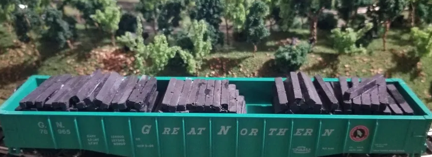 F&N Hobbies 82102 HO Scale Medium Load of Railroad Ties