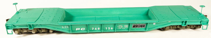 Funaro & Camerlengo 6941 HO Scale Ex-PRR F33 Well Flatcar with Penn Central Decals Resin Kit