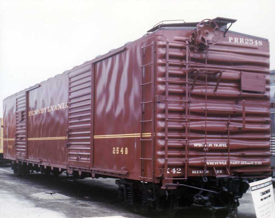 Funaro & Camerlengo 8261 HO Scale PRR X42 60' Express Boxcar with Decals Resin Kit