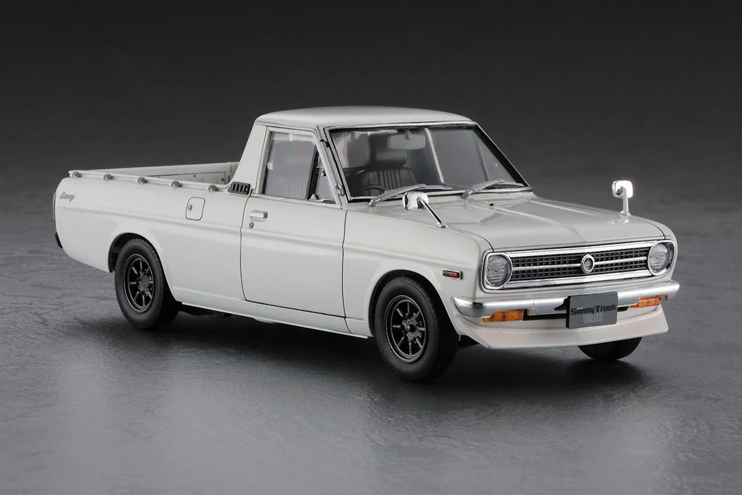 Hasegawa 20427 1/24 Nissan Sunny Truck with Chin Spoiler Model Kit