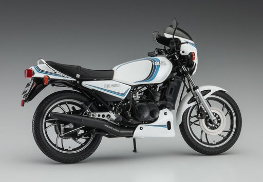 Hasegawa 21758 1/12 Yamaha RZ250 (4L3) Motorcycle with Cowl (1982) Model Kit