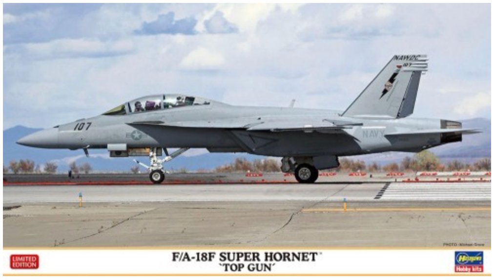 Hasegawa 2404 1/72 F/A-18F Super Hornet `Top Gun´ Model Aircraft Kit