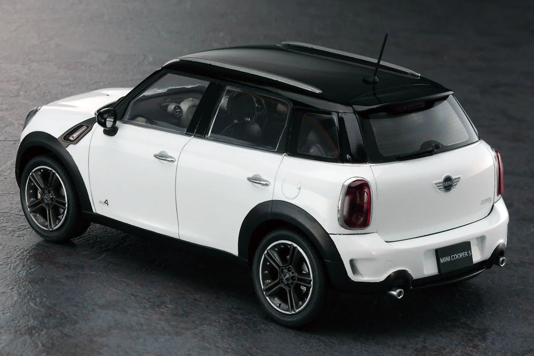 Hasegawa 24121 1/24 Mini Cooper S Countryman ALL4 Model Kit