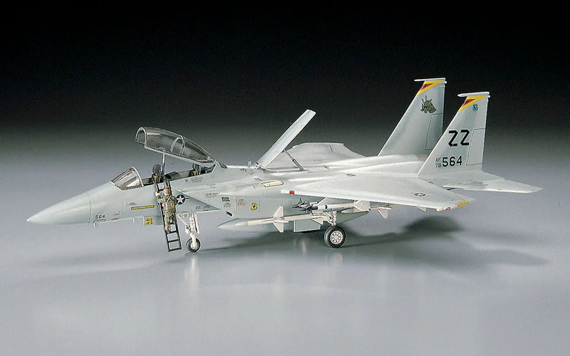 Hasegawa 435 1/72 F-15D/DJ Eagle (USAF/JASDF Two-Seat Fighter) Model Kit