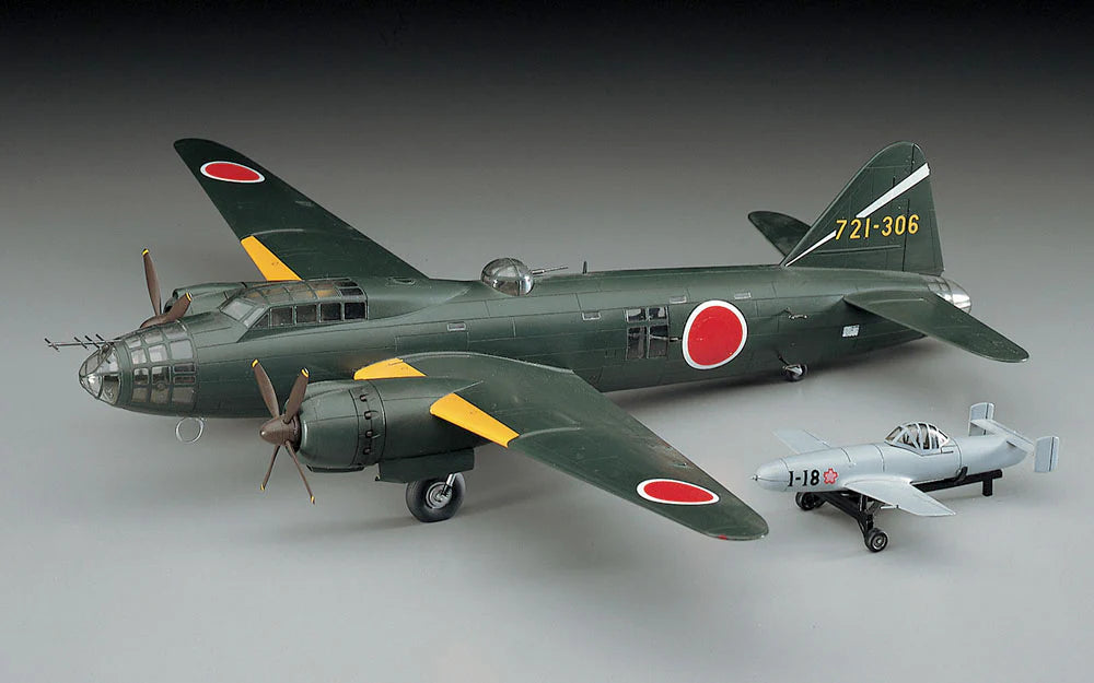 Hasegawa 550 1/72 Mitsubishi G4M2E Type 1 Bomber (Betty) Mod.24 Tei w/ MXY7 Ohka Model 11 Model Kit