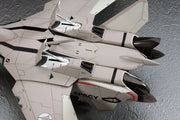 Hasegawa 65722 1/72 Macross Plus VF-11B Thunderbolt Model Kit