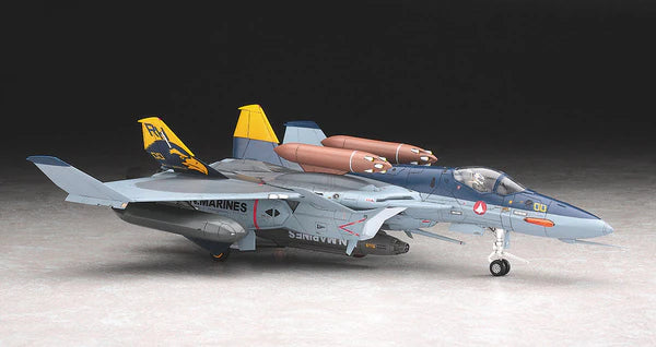 Hasegawa 65785 1/72 VMFAT-203 Hawks VF-0C Model Kit