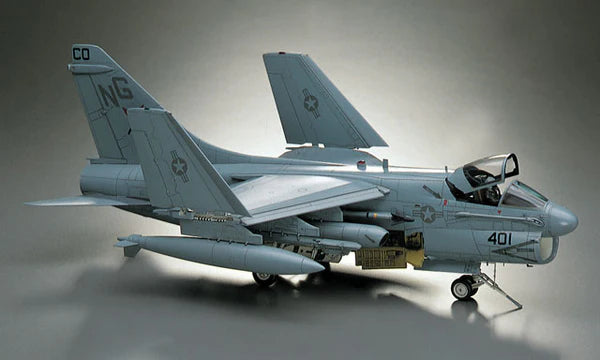 Hasegawa 7247 1/48 A-7D/E Corsair II (U.S. Air Force / Navy Attacker) Model Kit