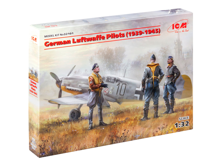 ICM Models 32101 1/32 WWII German Luftwaffe Pilots (1939-1945) Figures Model Kit