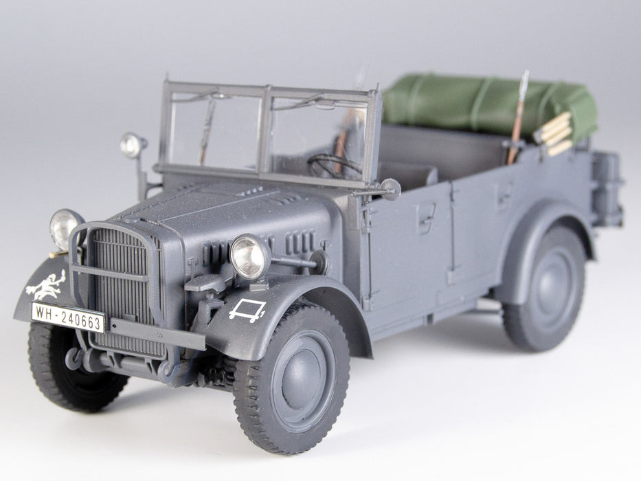 ICM Models 35581 1/35 Le.gl.Einheits-Pkw Kfz.1 WWII German Light Personnel Car Model Kit