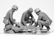 ICM Models 35620 1/35 WWII German Military Medical Personnel Figures Model Kit