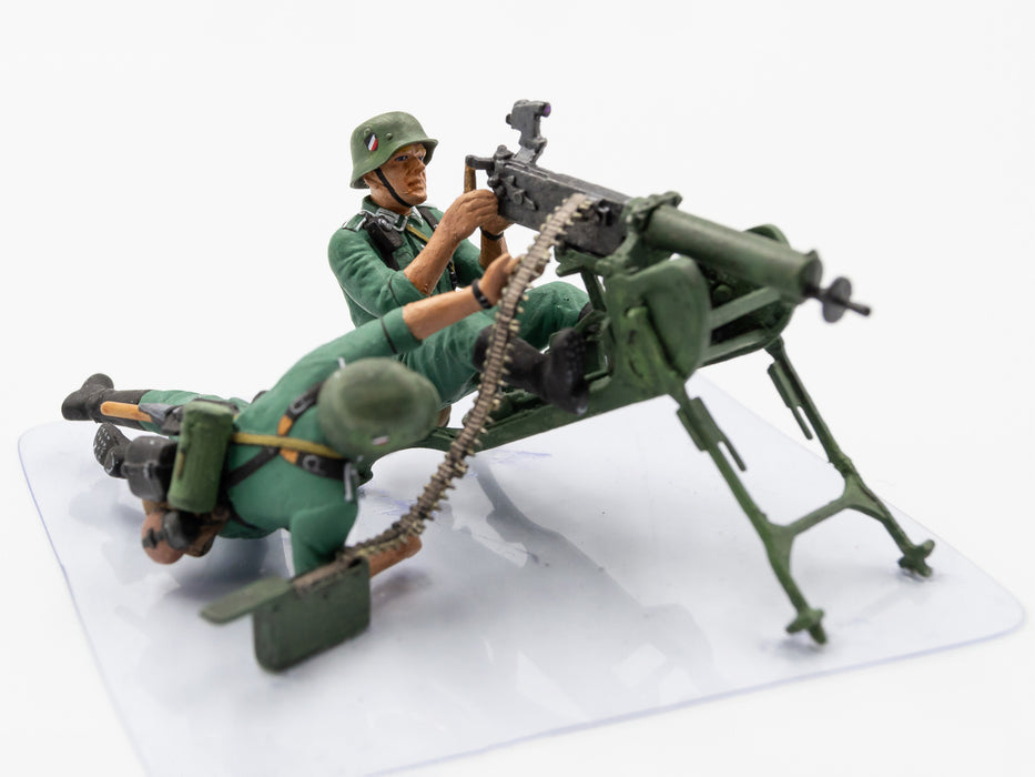 ICM Models 35645 1/35 WWII German MG08 Machine Gun Team Figures Model Kit