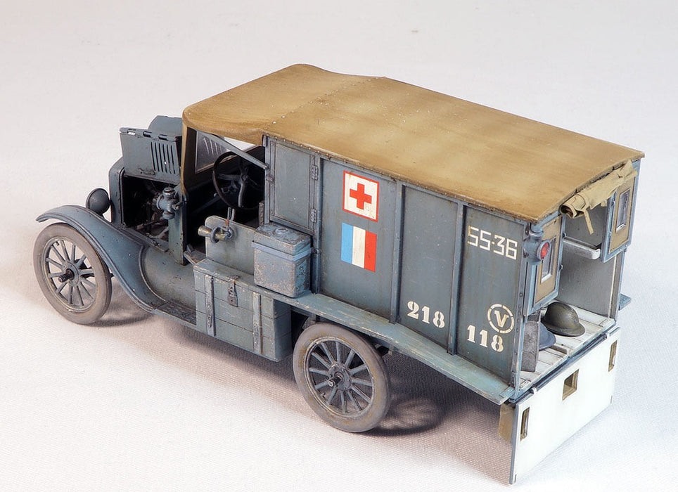 ICM Models 35661 1/35 Model T 1917 Ambulance WWI American Car Model Kit