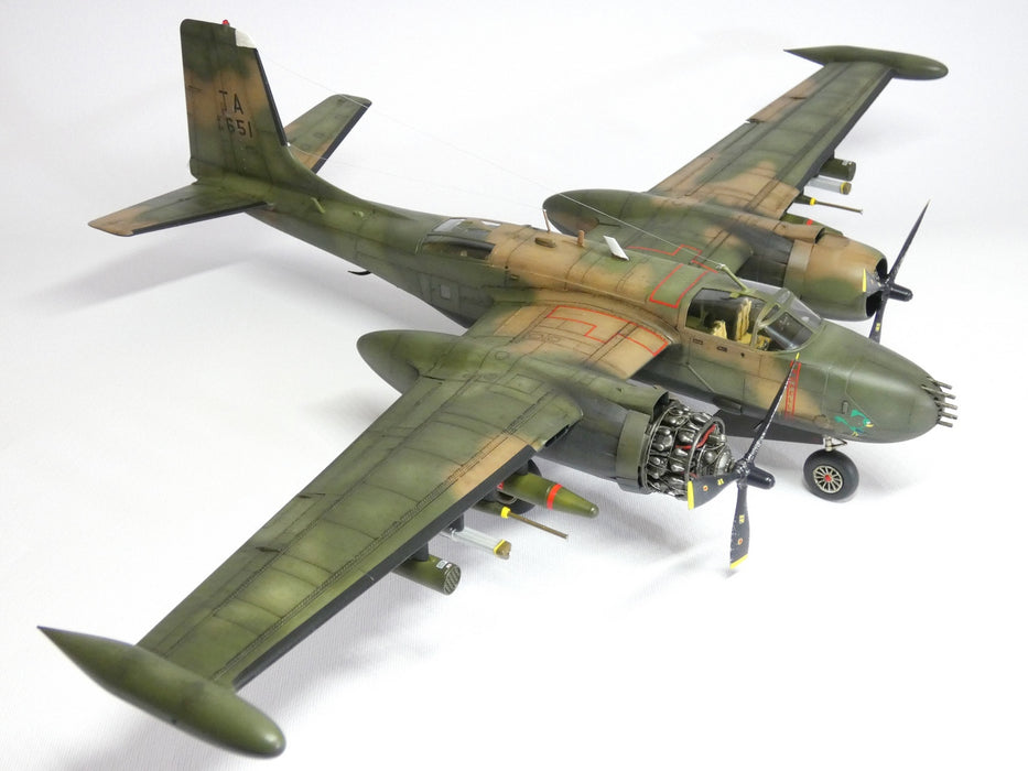 ICM Models 48279 1/48 Douglas B-26K Counter Invader (Vietnam War) USAF Attack Aircraft Model Kit