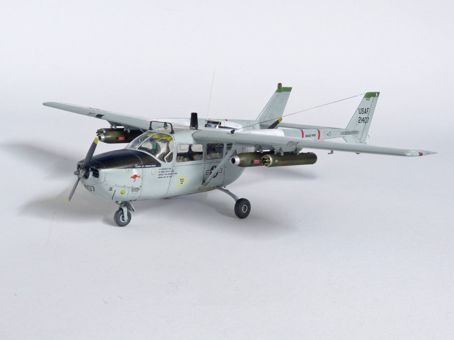 ICM Models 48290 1/48 Cessna O-2A 'Skymaster' American Reconnaissance Aircraft Model Kit