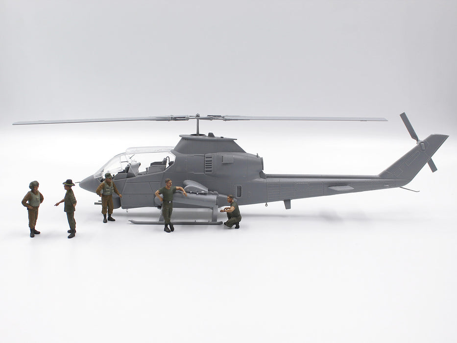 ICM Models 48303 1/48 Forward Base (Bell AH-1 Cobra, OV-10A Bronco, & Figures) Set Model Kit