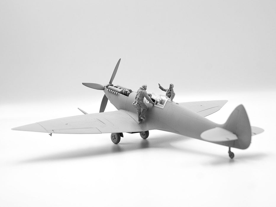 ICM Models DS4802 1/48 WWII RAF Airfield Set (Spitfire Mk.IX, Spitfire Mk.VII & Figures) Model Aircraft Kit