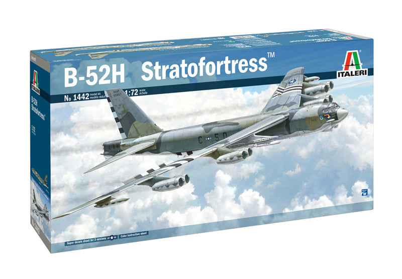 Italeri 1442 1/72 Boeing B-52H 'Stratofortress' Model Kit