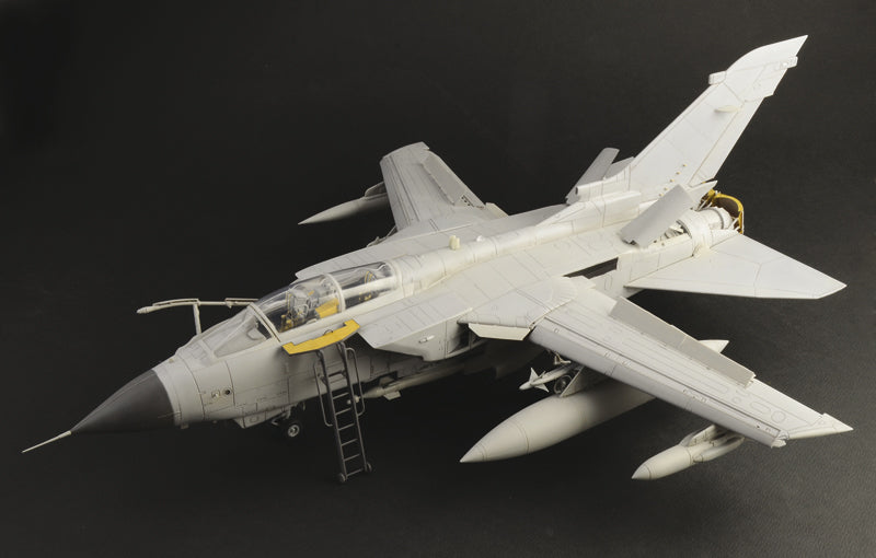 Italeri 2513 1/32 Tornado GR.4 Model Kit
