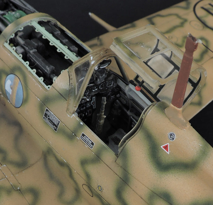 Italeri 2519 1/32 Macchi C.205 Veltro Model Kit