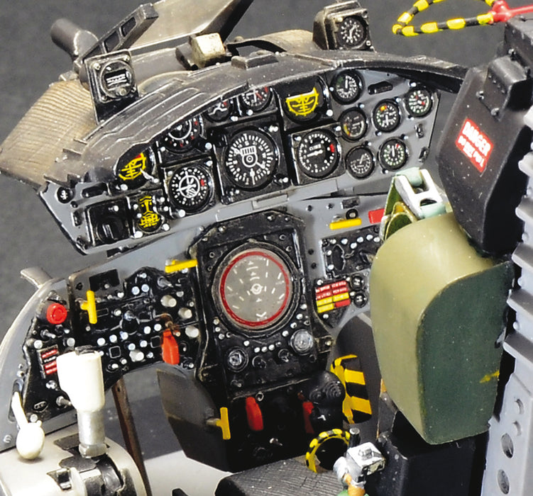 Italeri 2991 1/12 F-104G Cockpit Model Kit