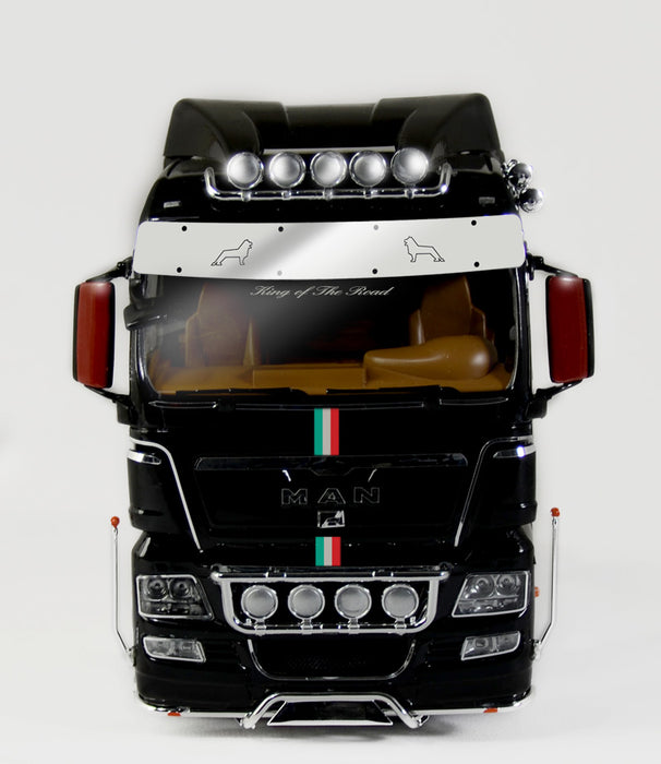 Italeri 3895 1/24 MAN TGX XLX Model Kit
