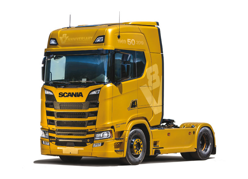 Italeri 3927 1/24 Scania S730 Highline 4x2 Model Kit