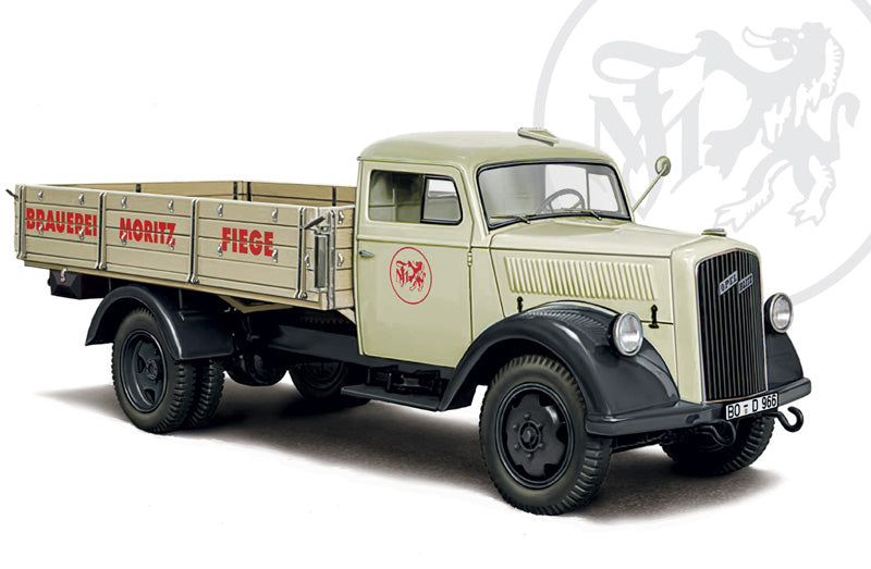 ITALERI 3960 1/24 German Opel Blitz Classic Model Kit